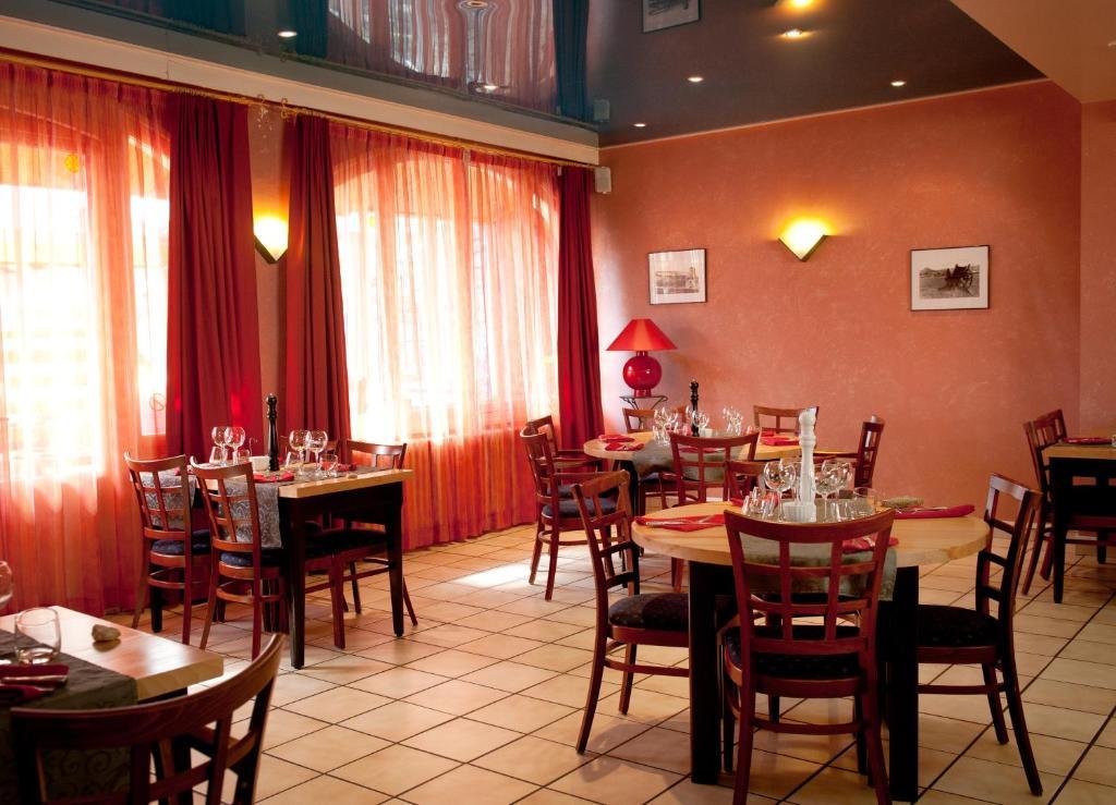 Citotel Hotel Le Commerce Sévérac-le-Château Eksteriør billede